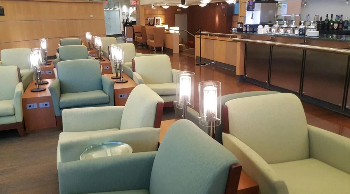 Baltimore/Washington International Airport [BWI] - Chesapeake Club Lounge
