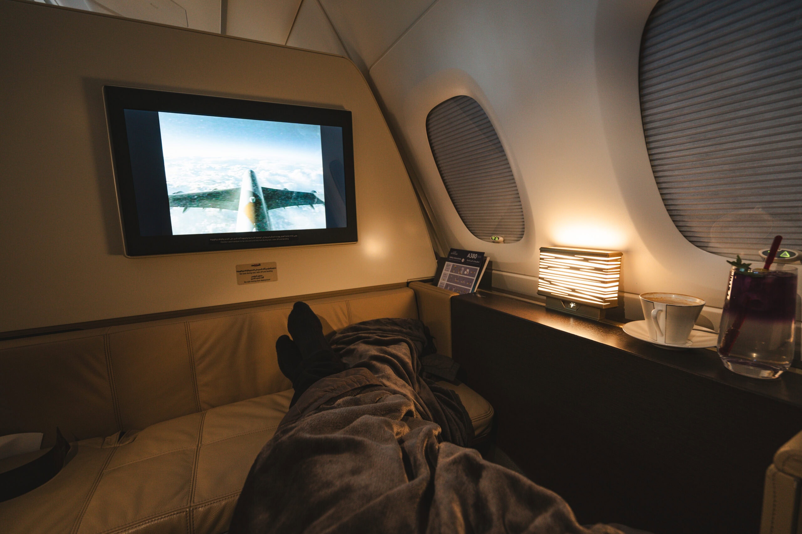 Etihad Airways A380-800 First Class [The Apartment] - First Class Bed And Bedding