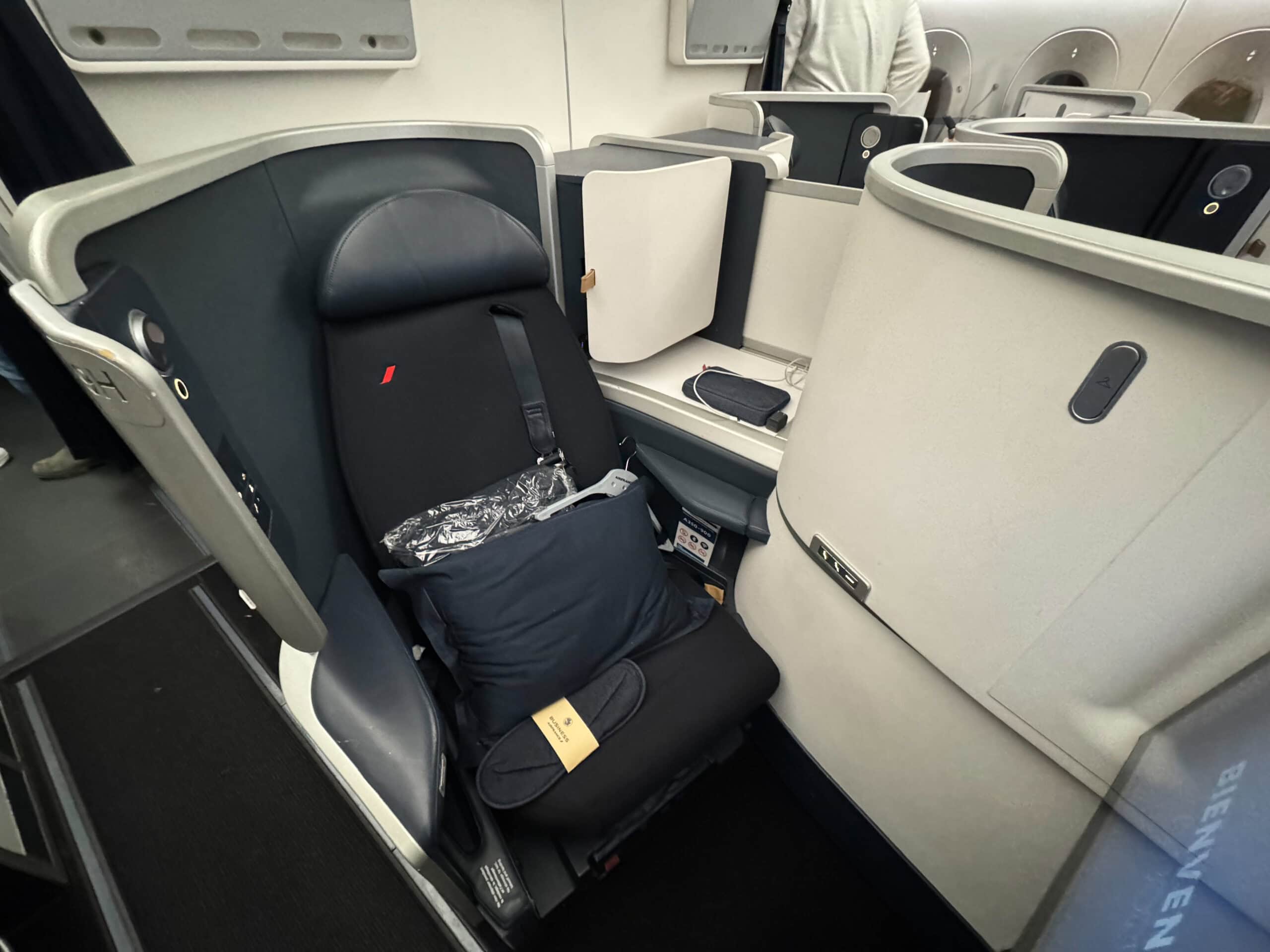 Air France A350-900 Business Class - Optima Seat