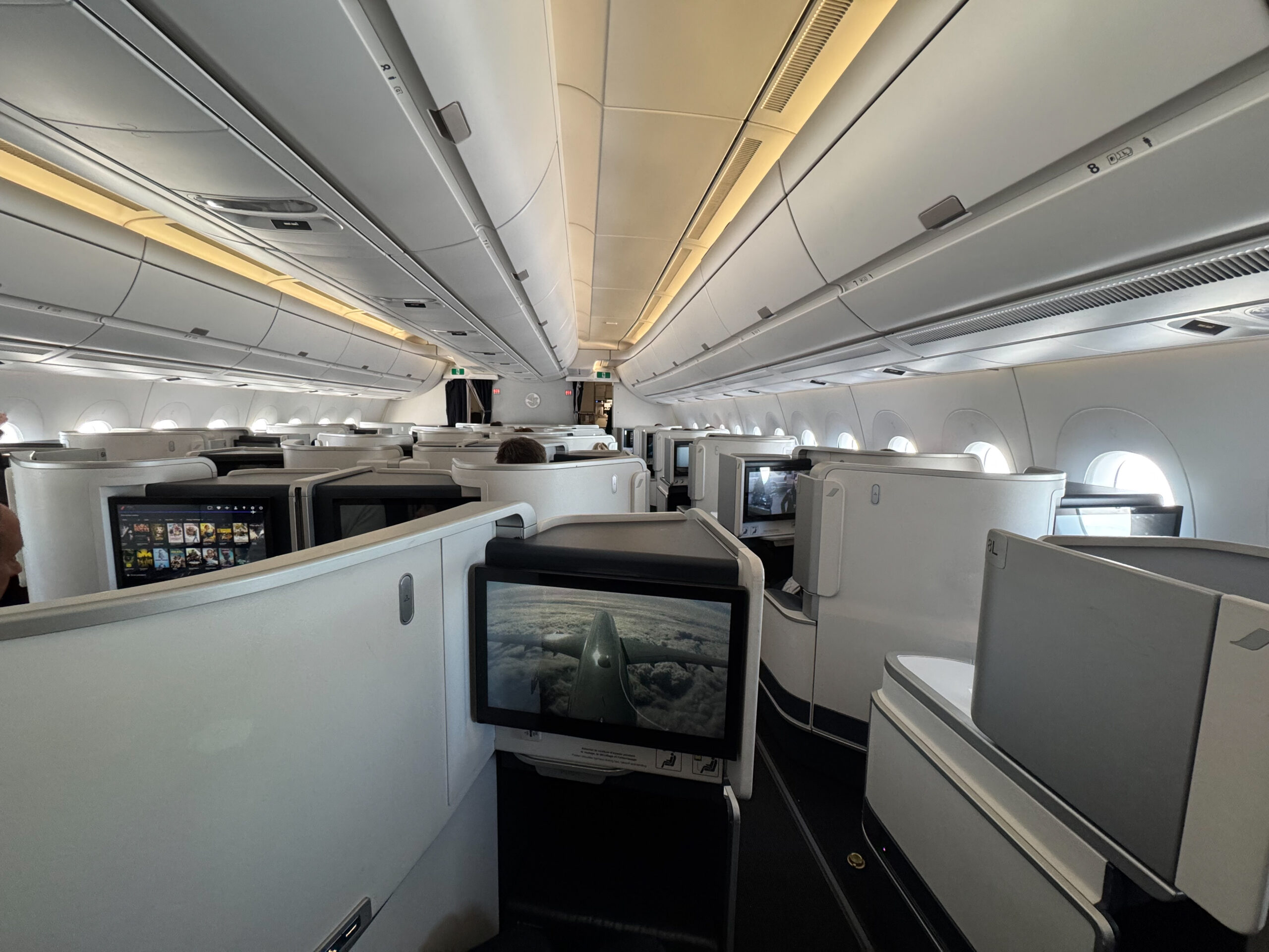 Air France A350-900 Business Class - Cabin Layout