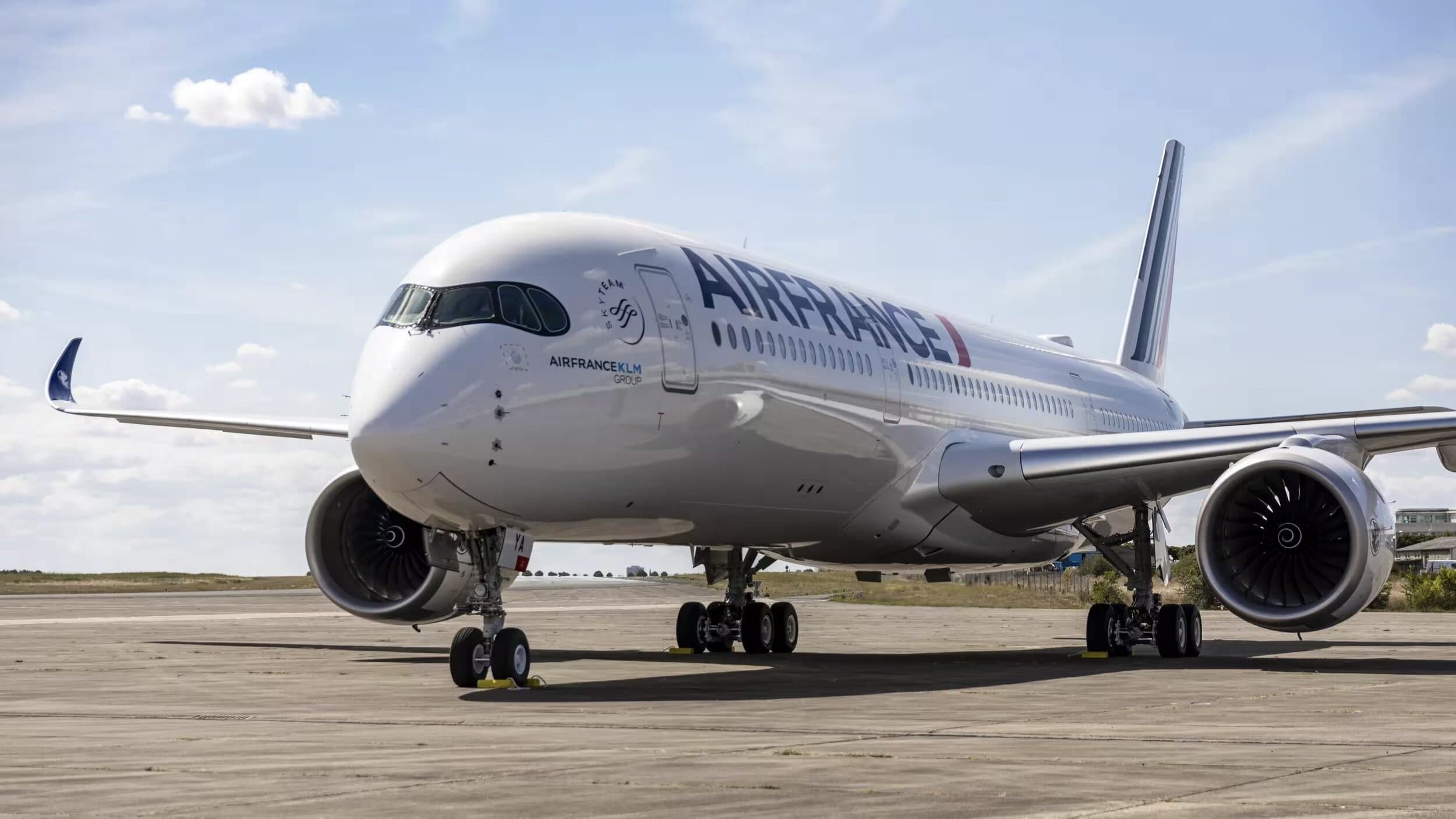 Air France A350-900 Business Class [Optima] Review