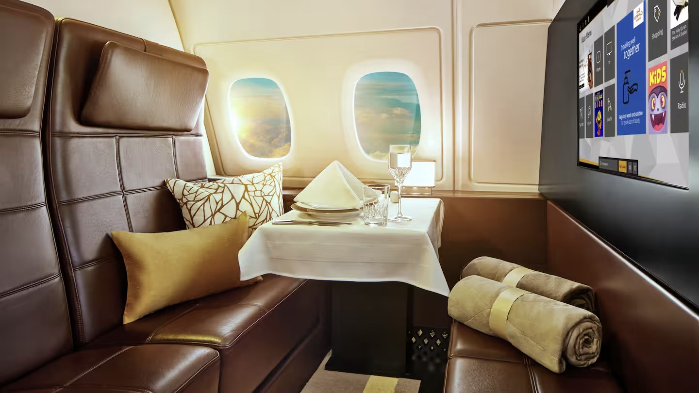 Best Ways To Redeem American Airlines AAdvantage Miles - Etihad Airways First Class [The Apartment]