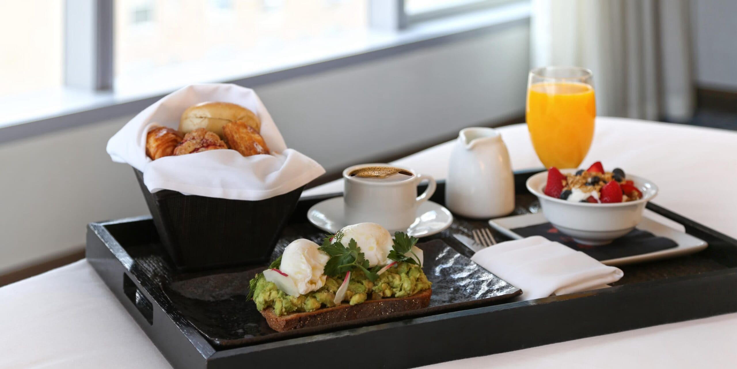 IHG One Rewards - Diamond Elite Status Free Breakfast Benefit