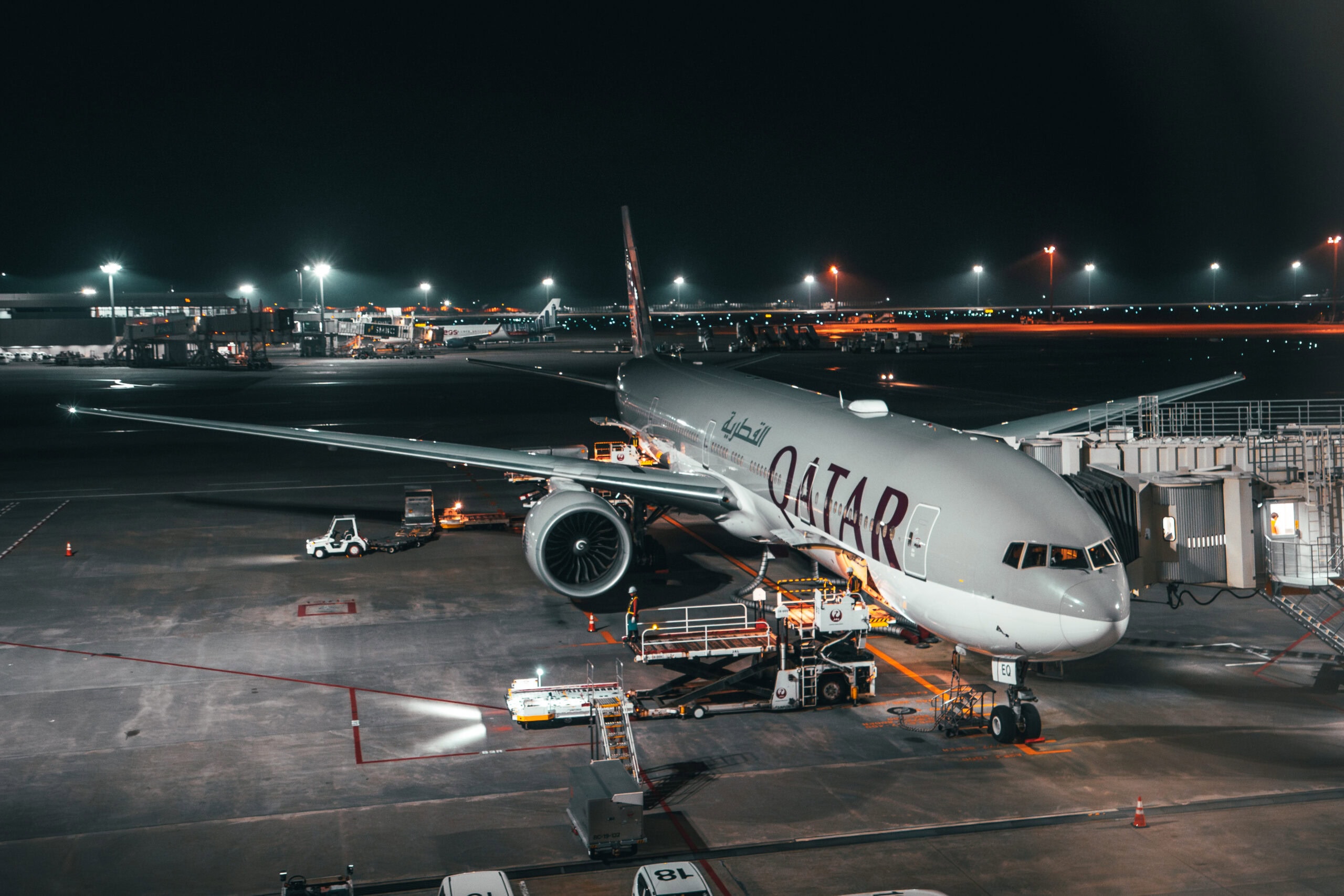 Qatar Airways 777-300ER Business Class [Qsuite] - Hamad International Airport [DOH]