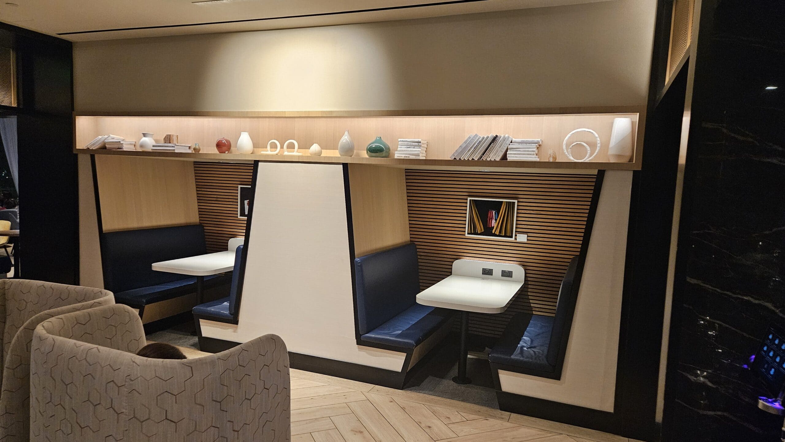 Chase Sapphire Lounge [BOS] - Seating Area