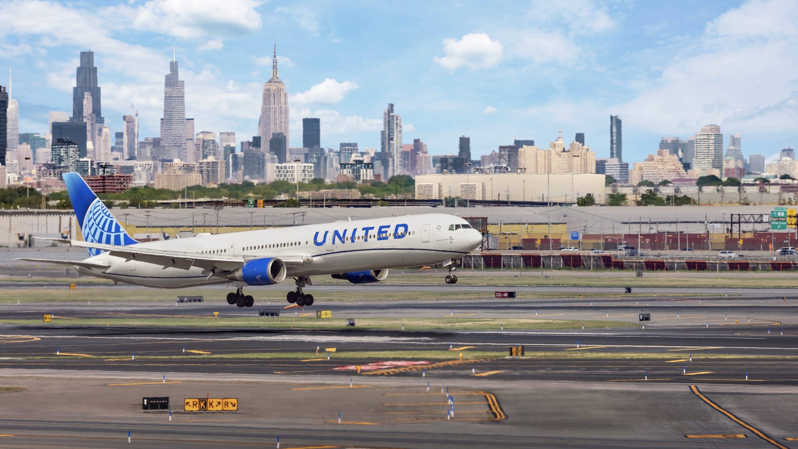 Best Ways To Earn United Airlines MileagePlus Miles