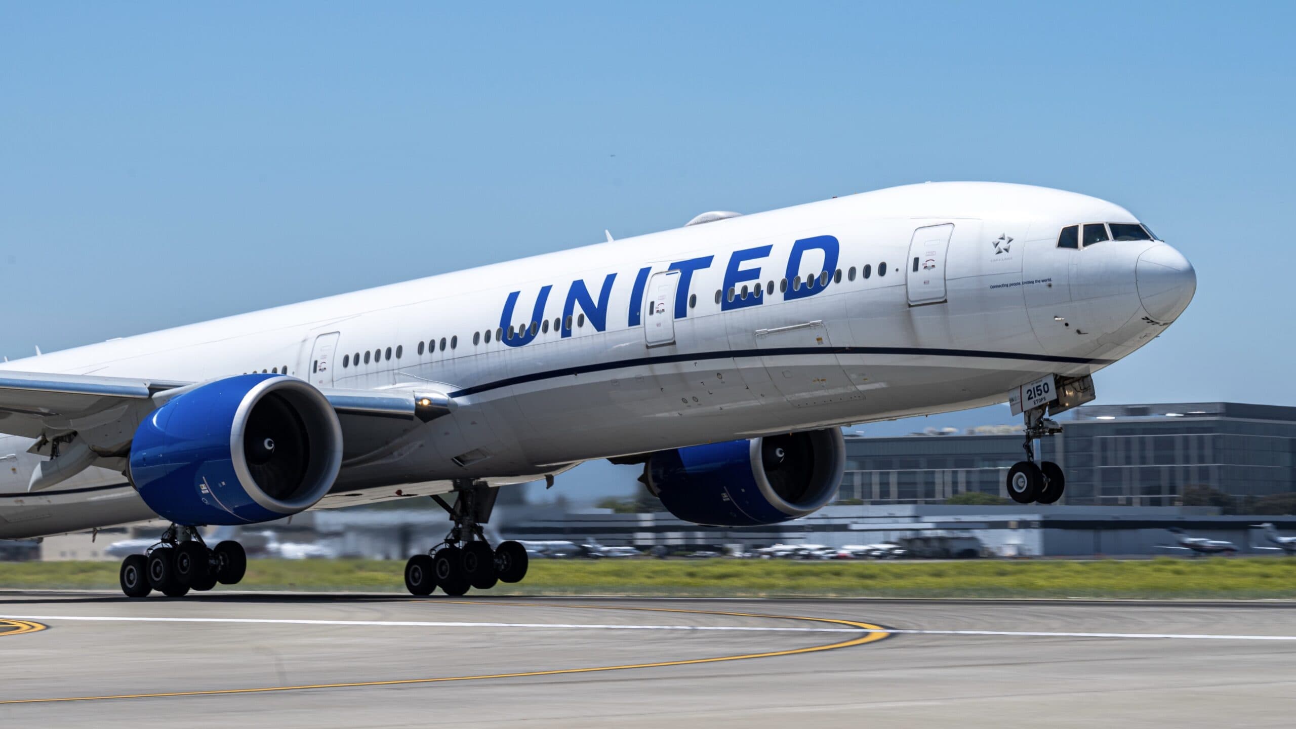 How To Avoid United Airlines Baggage Fees - Special Scenarios