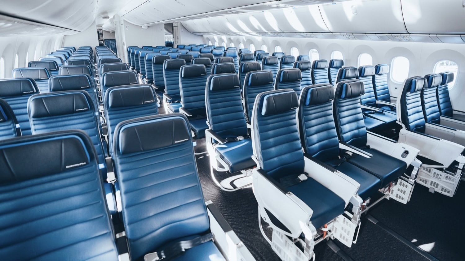 How To Avoid United Airlines Baggage Fees - Common Mistakes