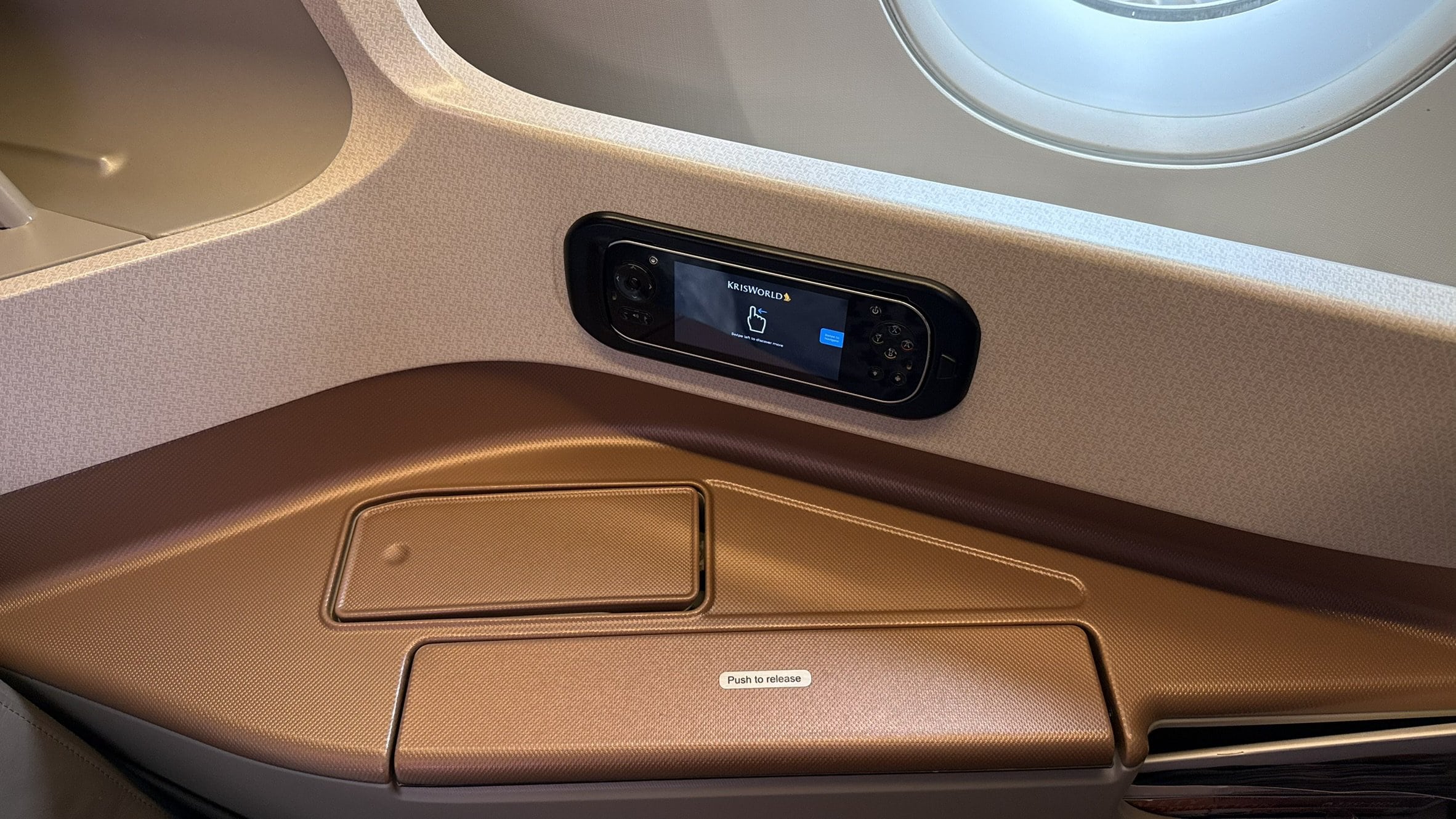 Singapore Airlines A350-900 Business Class Armrest Storage