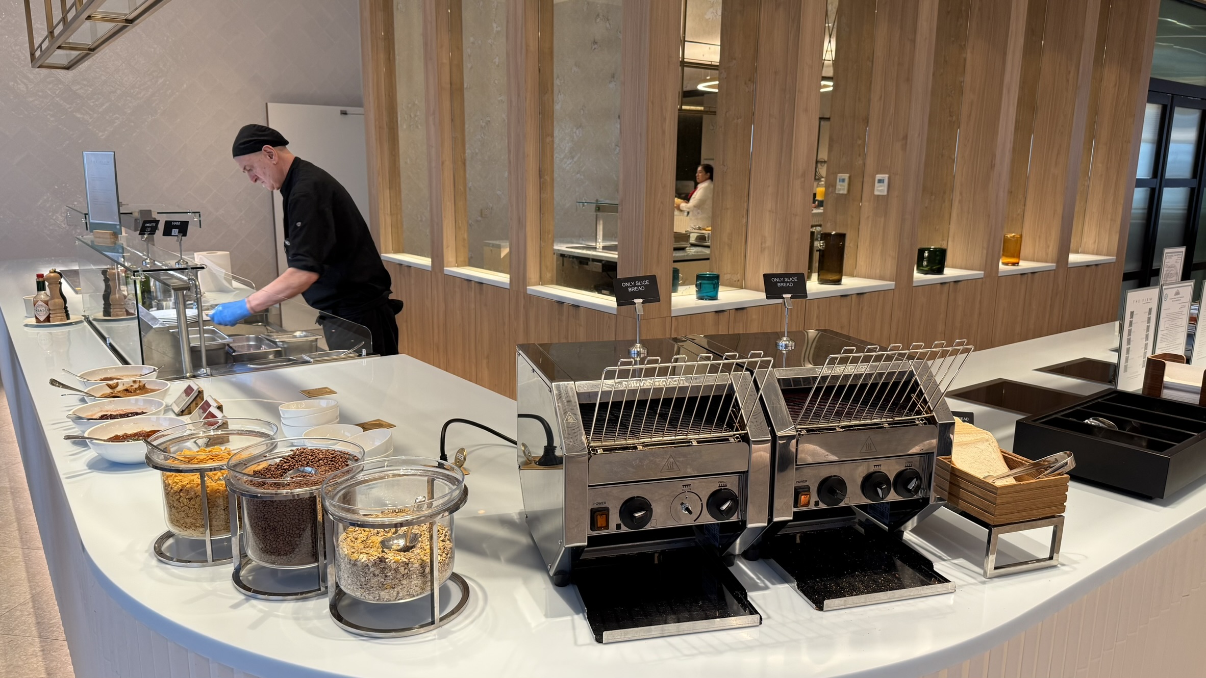 The View Longe Made-To-Order Breakfast Station At Brussels Airport [BRU]