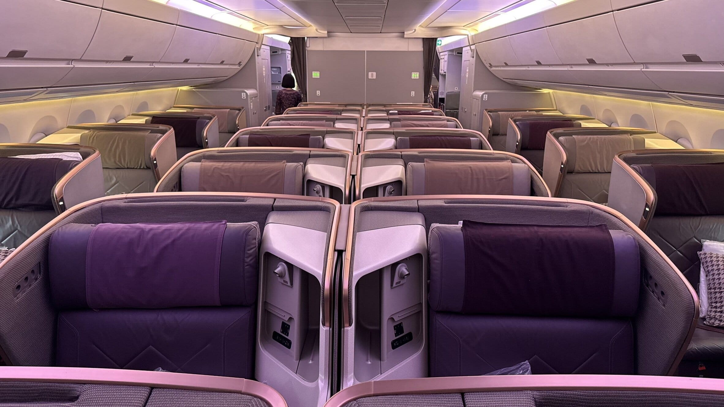 Singapore Airlines A350-900 Business Class Cabin