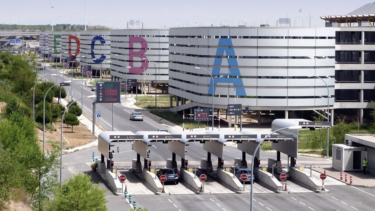 Parking At Madrid-Barajas Airport [MAD]