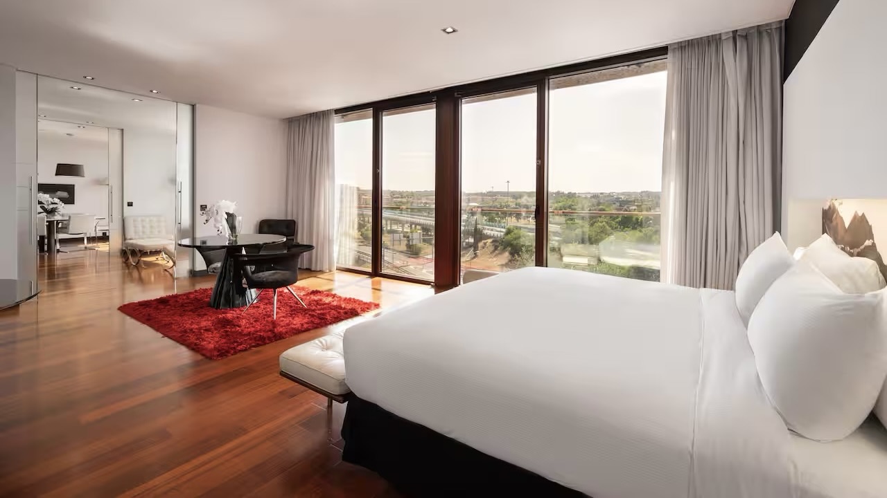 Madrid-Barajas Airport (MAD) Guide: Terminals, Lounges, Food, Transit, and Connections 18 - Madrid-Barajas Airport Hilton Madrid Airport