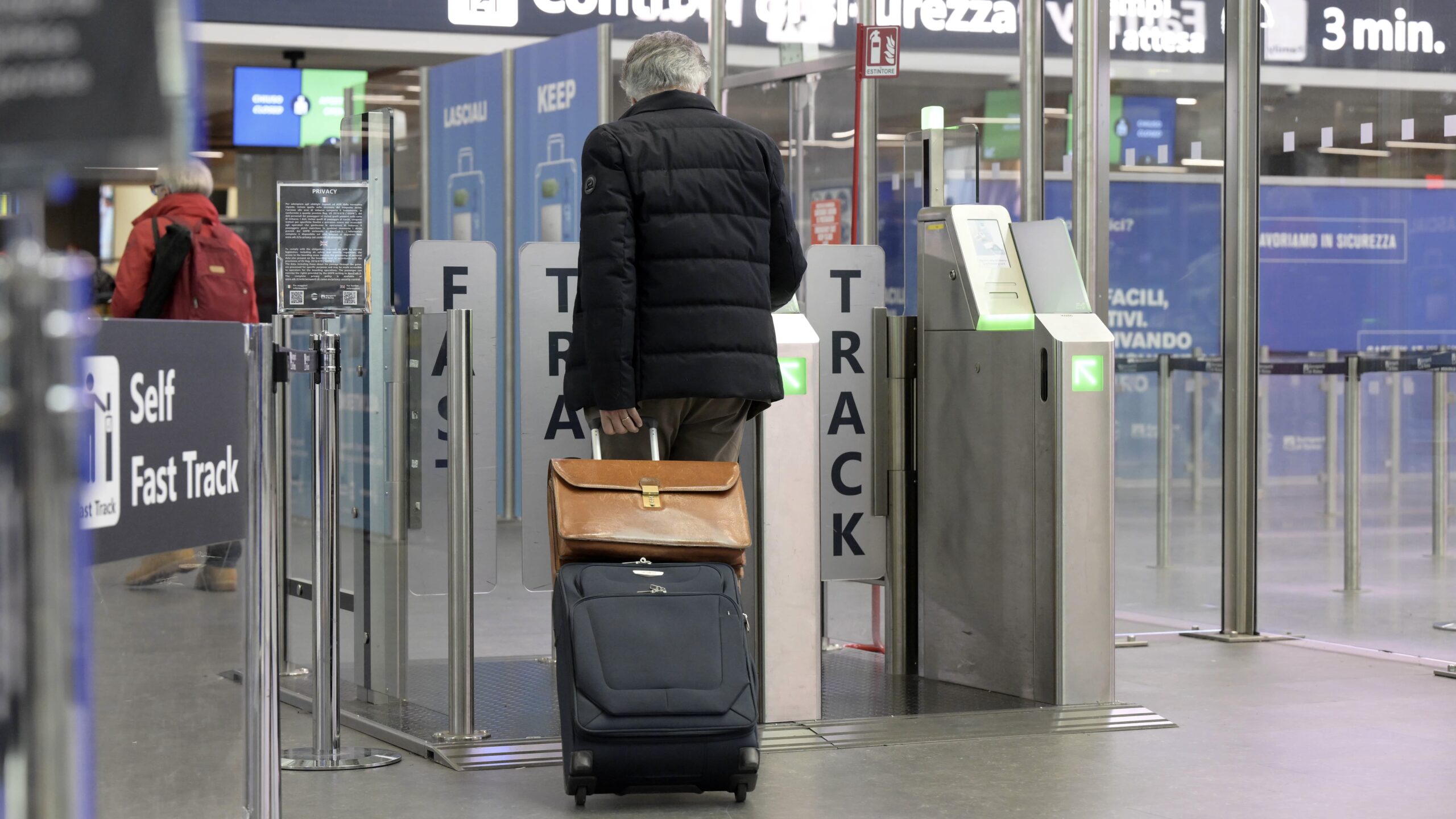 FastTrack Security At Rome Fiumicino Airport [FCO]