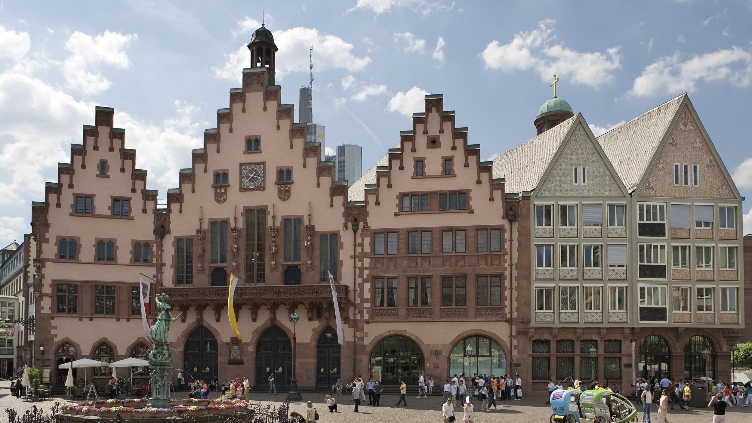 Visit Frankfurt During A Long Layover At Frankfurt Airport [FRA]