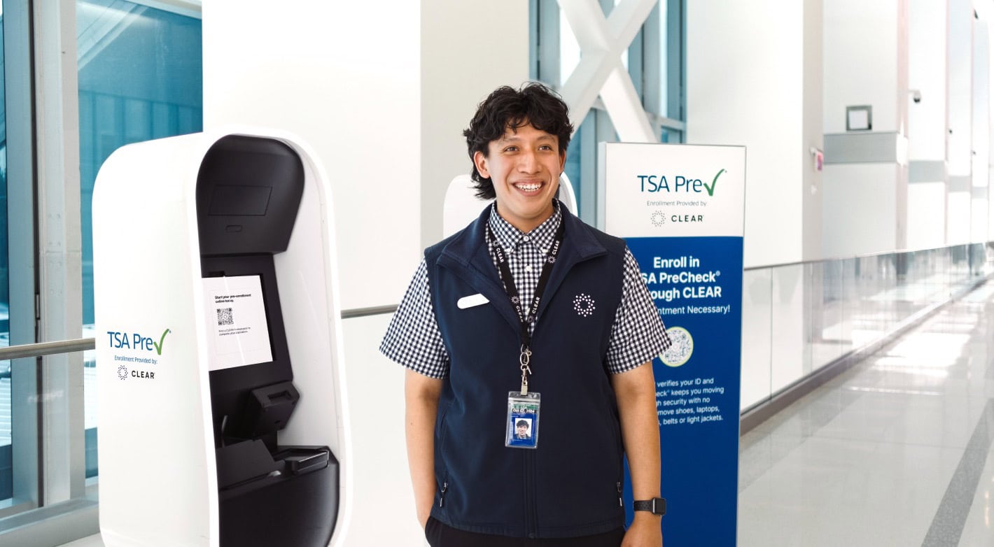 CLEAR vs TSA PreCheck: Which One Actually Saves More Time? 3 - CLEAR vs TSA PreCheck CLEAR Saves Time On The ID Check