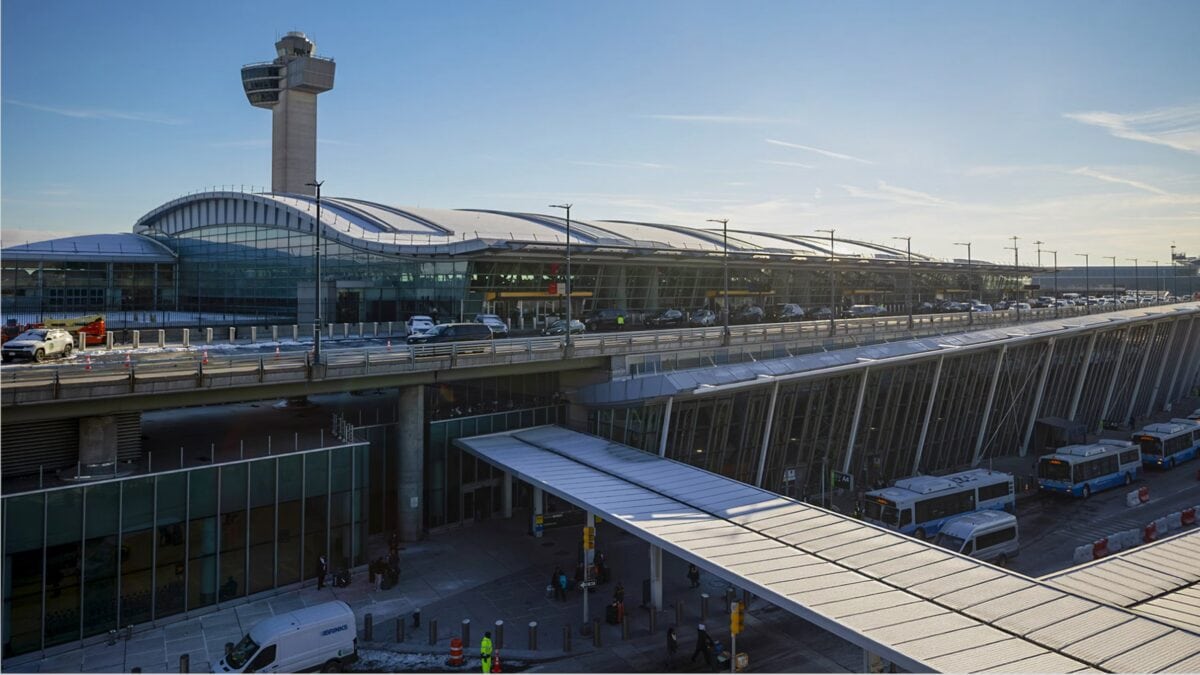 Delta JFK Terminal 4: The Complete Guide to Lounges, Gates, And Mistakes To Avoid